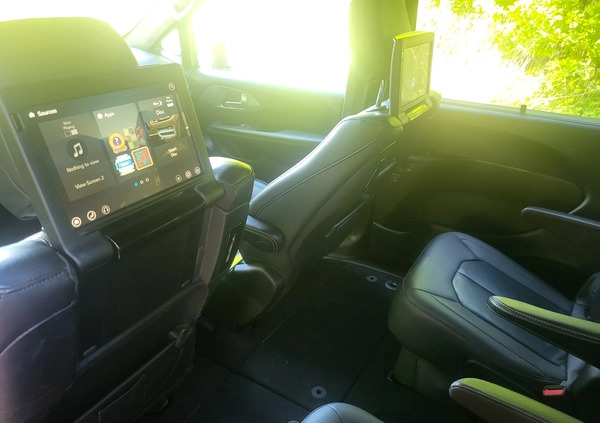Chrysler Pacifica cena 116000 przebieg: 23000, rok produkcji 2019 z Nowy Targ małe 191